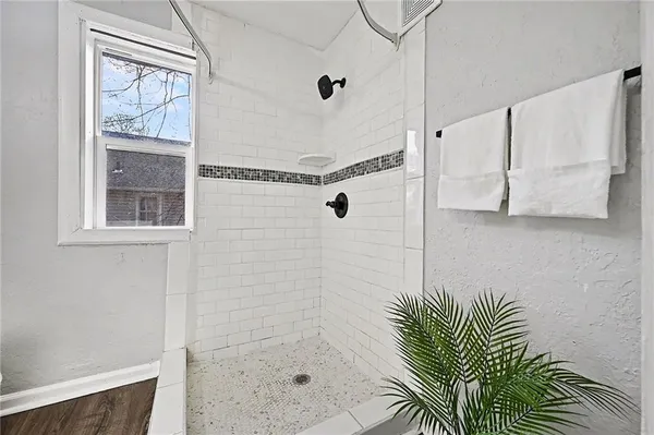 $200,000 | 410 East Kansas Avenue, Independence, MO 64050