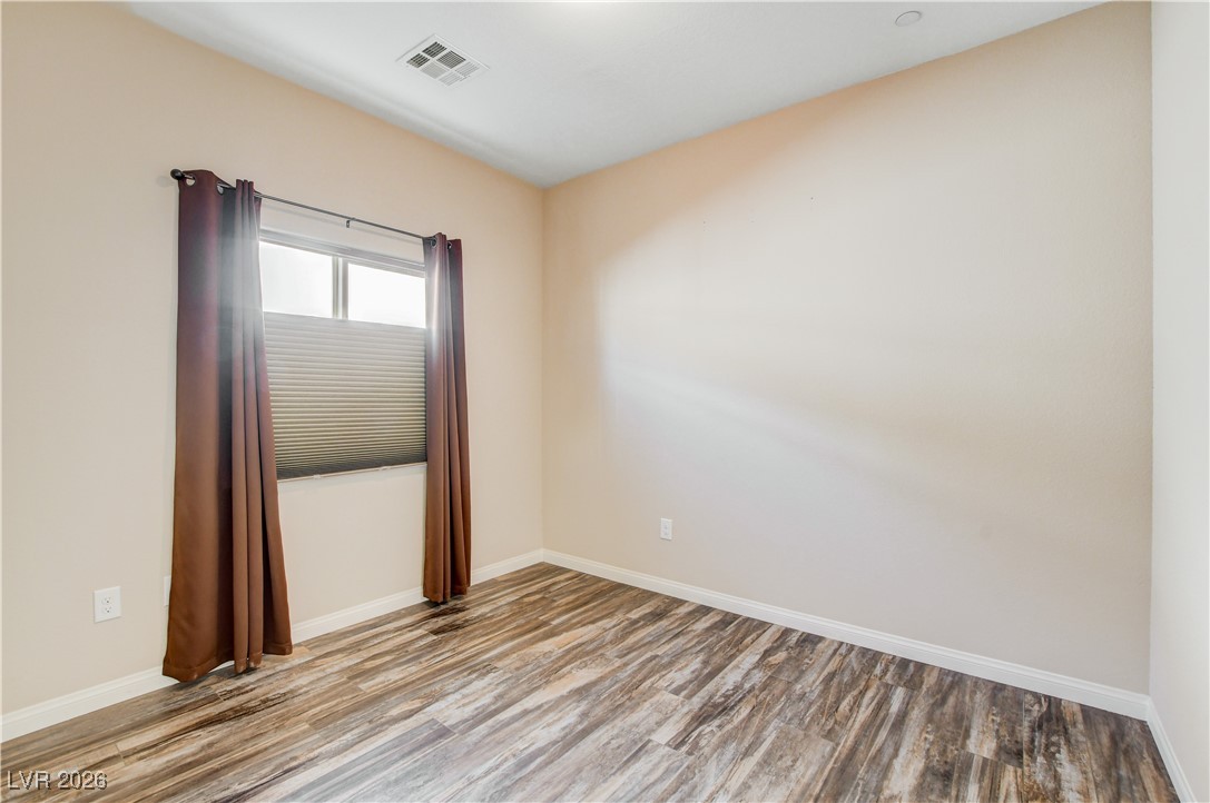 964 Cutter Street Henderson, NV 89011 - Photo 36 of 52 Guest bedroom 2