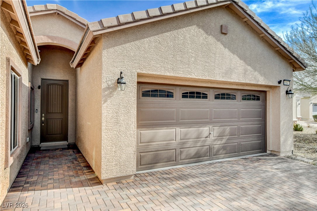 964 Cutter Street Henderson, NV 89011 - Photo 5 of 52 3 car garage, one two bay and one single bay.