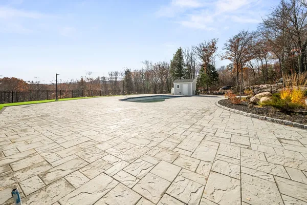 $1,390,000 | 24 North Ledge Road, Bartlett, NH 03838