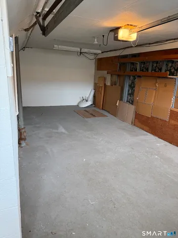 $3,200 | 4 Elmwood Street, Stamford, CT 06902