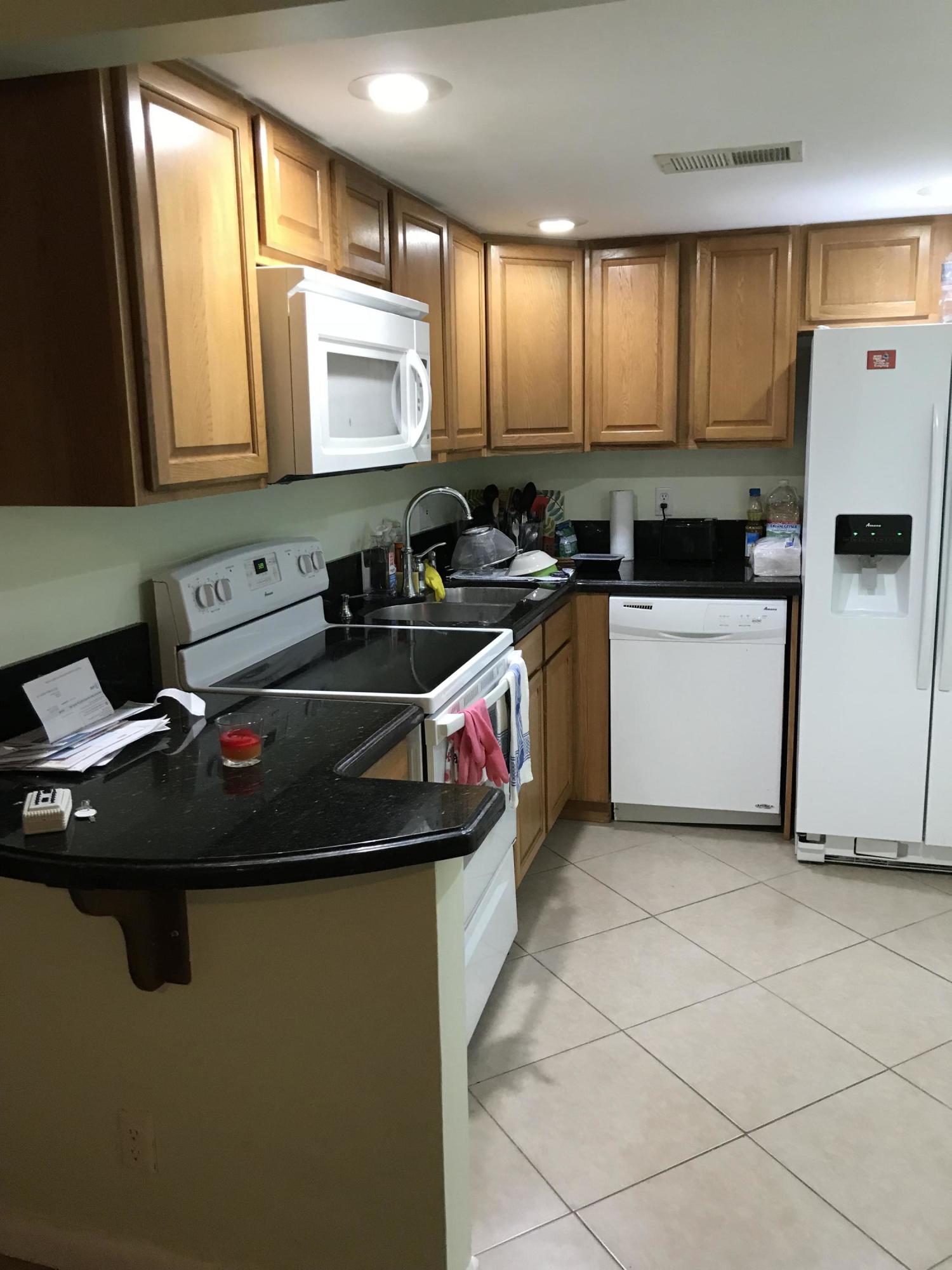 490 Northwest 20th Street, Unit 1150 Boca Raton, FL 33431 - Photo 1 of 10 kitchen