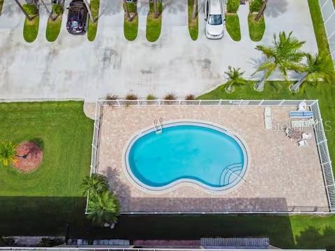 314 Windrush Boulevard, Unit 13 Indian Rocks Beach, FL 33785 - Photo 4 of 54