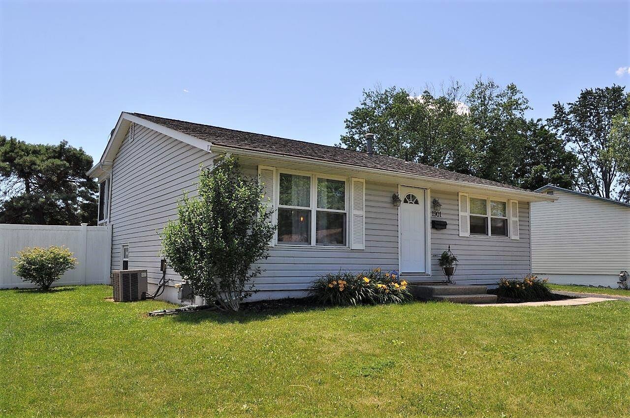 1901 Brookfield Road Columbus, OH 43229 - Photo 3 of 39 Gallery Image 3