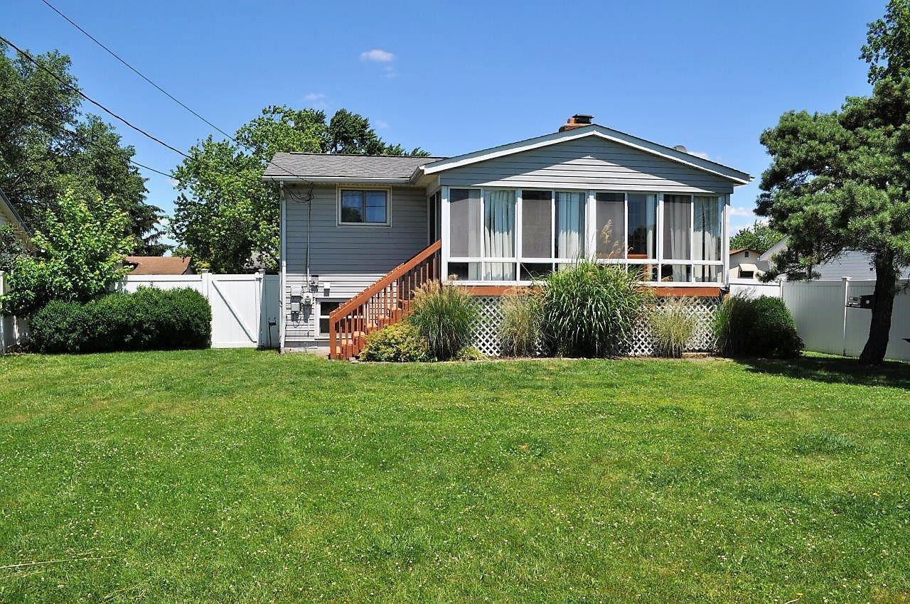 1901 Brookfield Road Columbus, OH 43229 - Photo 36 of 39 Gallery Image 36