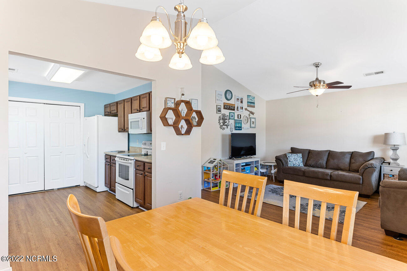 1311 Quail Ridge Loop Northeast Leland, NC 28451 - Photo 8 of 28 013_1311_quail_loop_ne-13