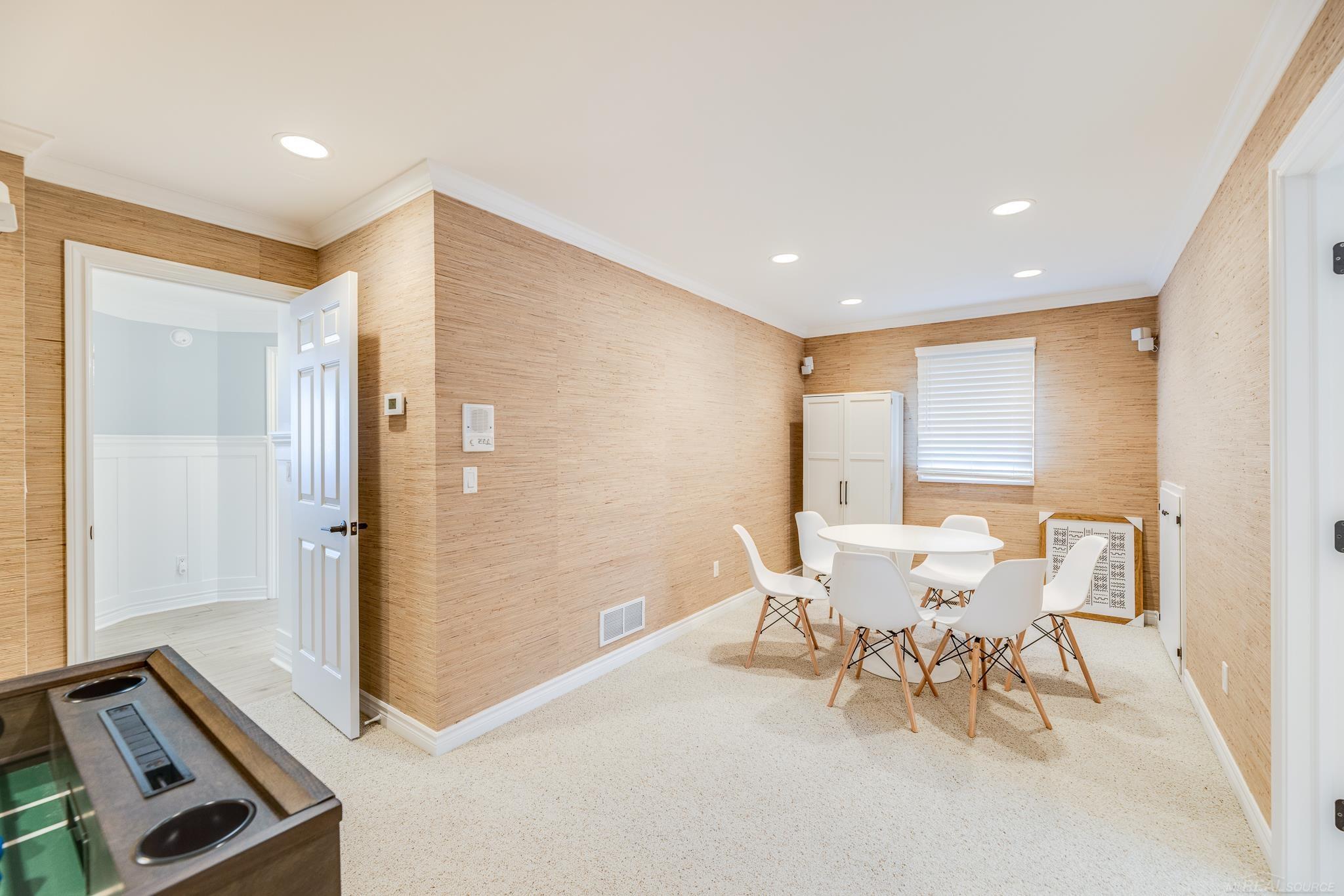 8044 Lakeshore Road Fort Gratiot, MI 48059 - Photo 51 of 82 50133548-A83A2E73-B1CC-48D1-B08D-141FD5A9B03B.JPG