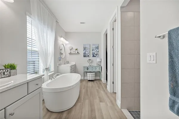 $514,900 | 5540 Del Coronado Drive, Apollo Beach, FL 33572