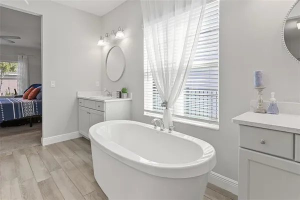 $514,900 | 5540 Del Coronado Drive, Apollo Beach, FL 33572