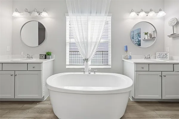 $514,900 | 5540 Del Coronado Drive, Apollo Beach, FL 33572
