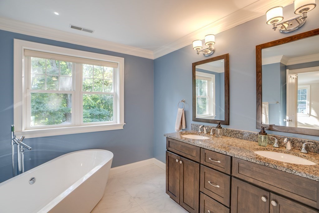 226 Carlisle Road Bedford, MA 01730 - Photo 14 of 34 Gallery Image 14