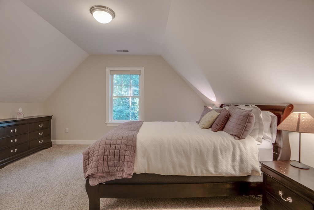 226 Carlisle Road Bedford, MA 01730 - Photo 20 of 34 Gallery Image 20