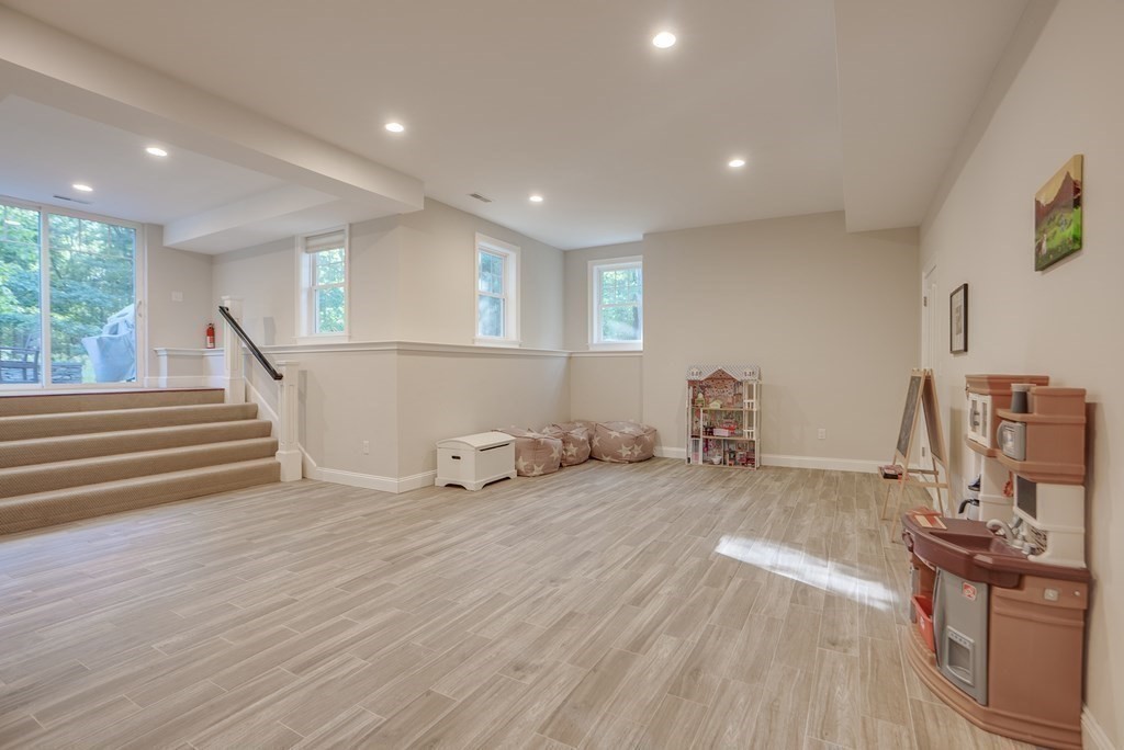 226 Carlisle Road Bedford, MA 01730 - Photo 23 of 34 Gallery Image 23