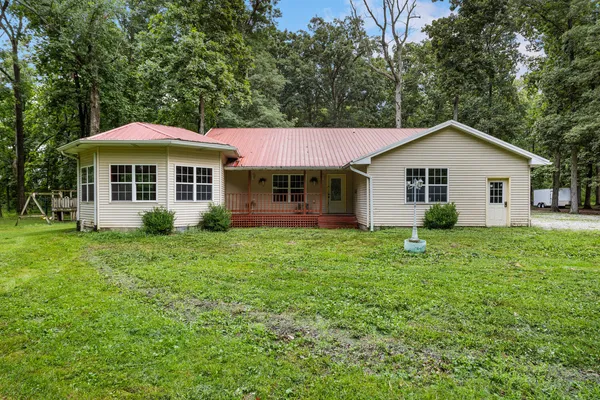 $239,000 | 492 County Road 0, Sadorus, IL 61872