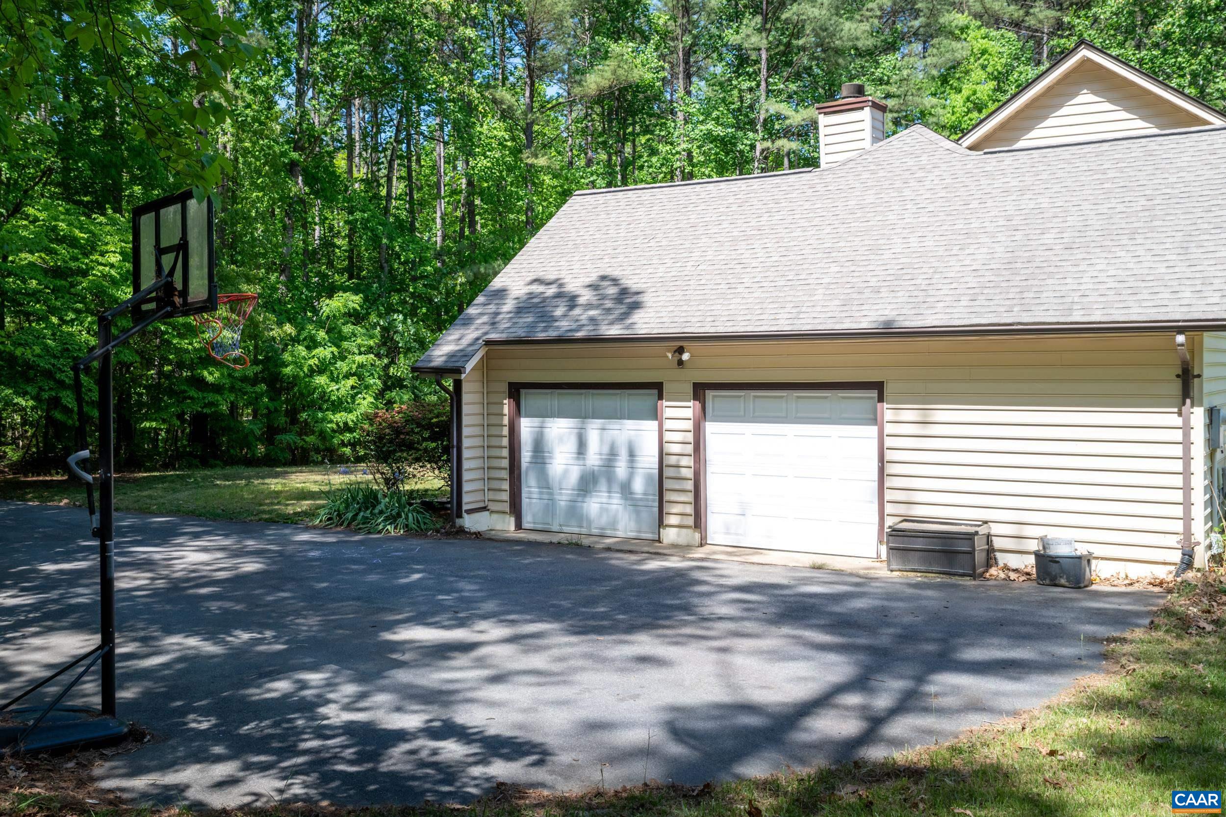 3101 Martin Kings Road Charlottesville, VA 22902 - Photo 11 of 60 a house with a outdoor space
