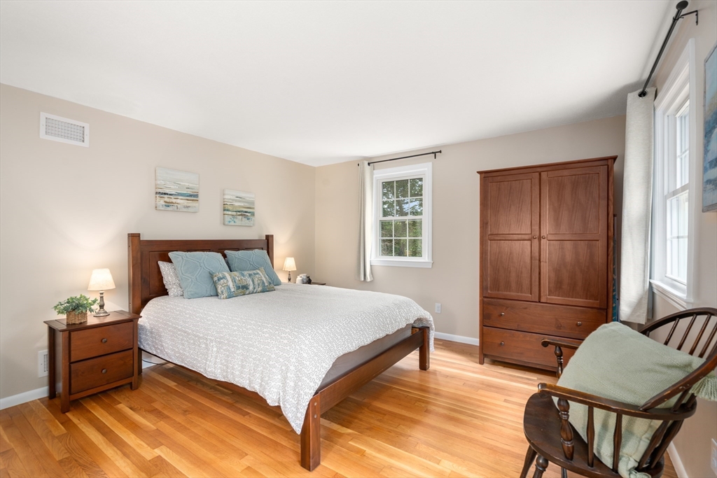 204 Haynes Road Sudbury, MA 01776 - Photo 20 of 36