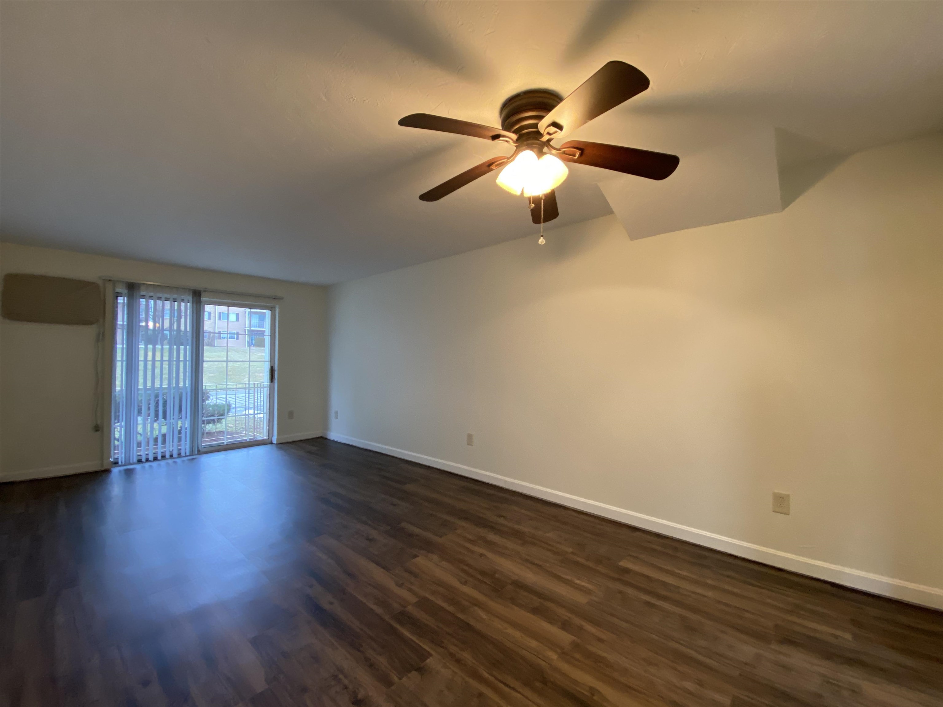 383 Huse Road, Unit 35 Manchester, NH 03103 - Photo 13 of 41