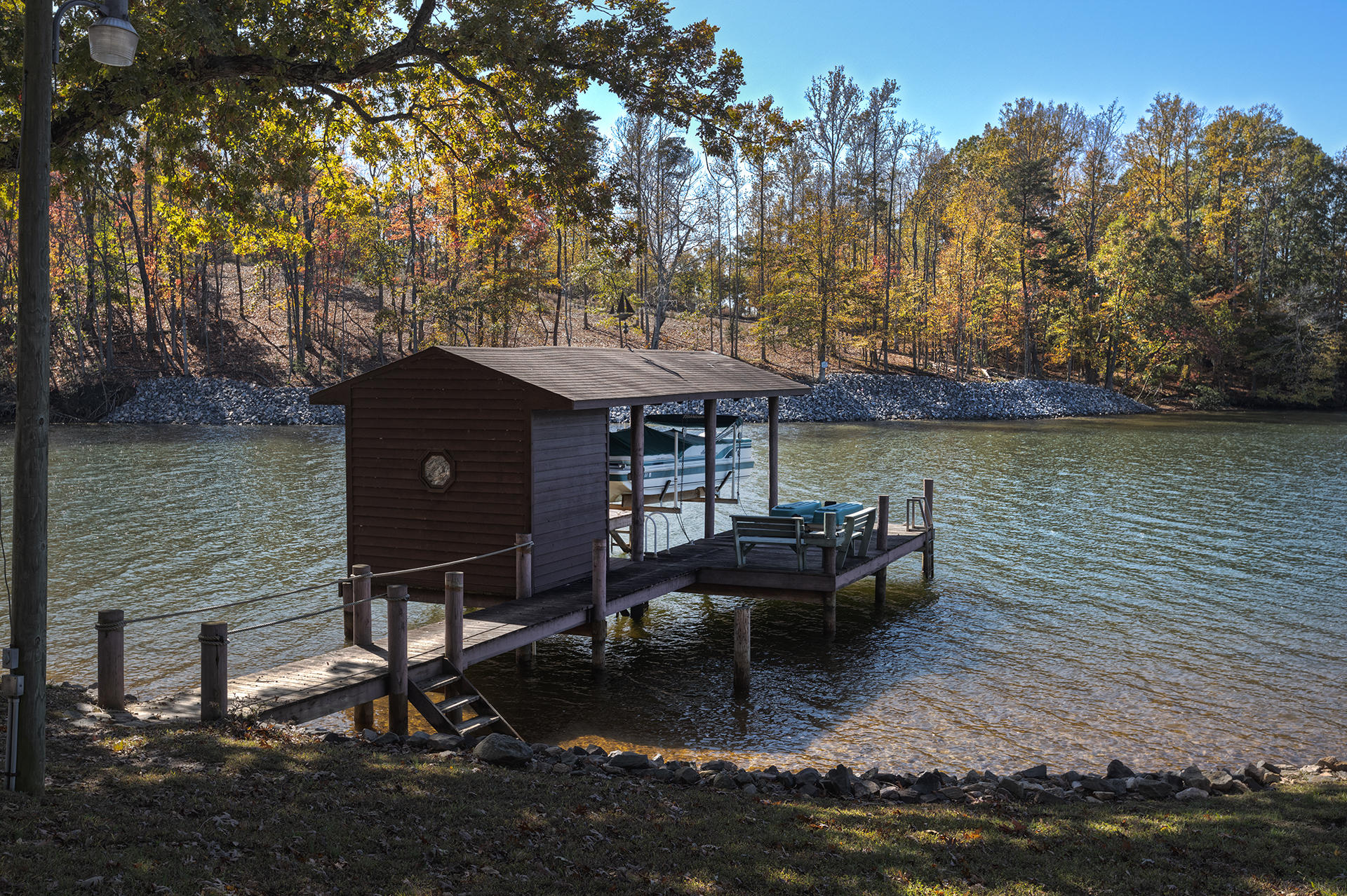 71 Penhook Point Penhook, VA 24137 - Photo 29 of 30 28