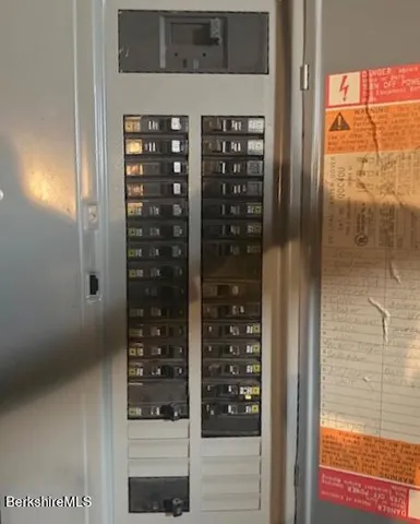 a picture of a wall with a white wall and a white wall