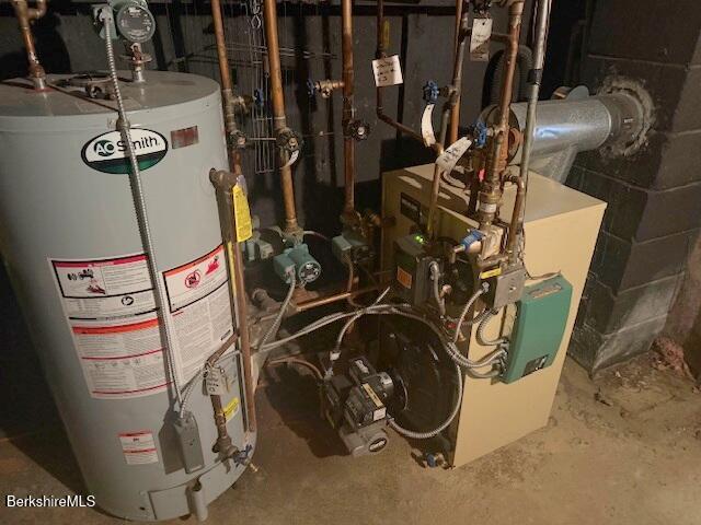 100 North Hoosac Road Williamstown, MA 01267 - Photo 20 of 25