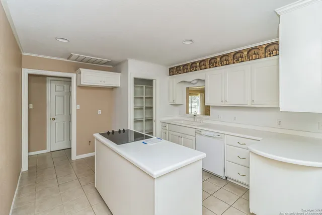 $332,500 | 505 Main, Ingram, TX 78025