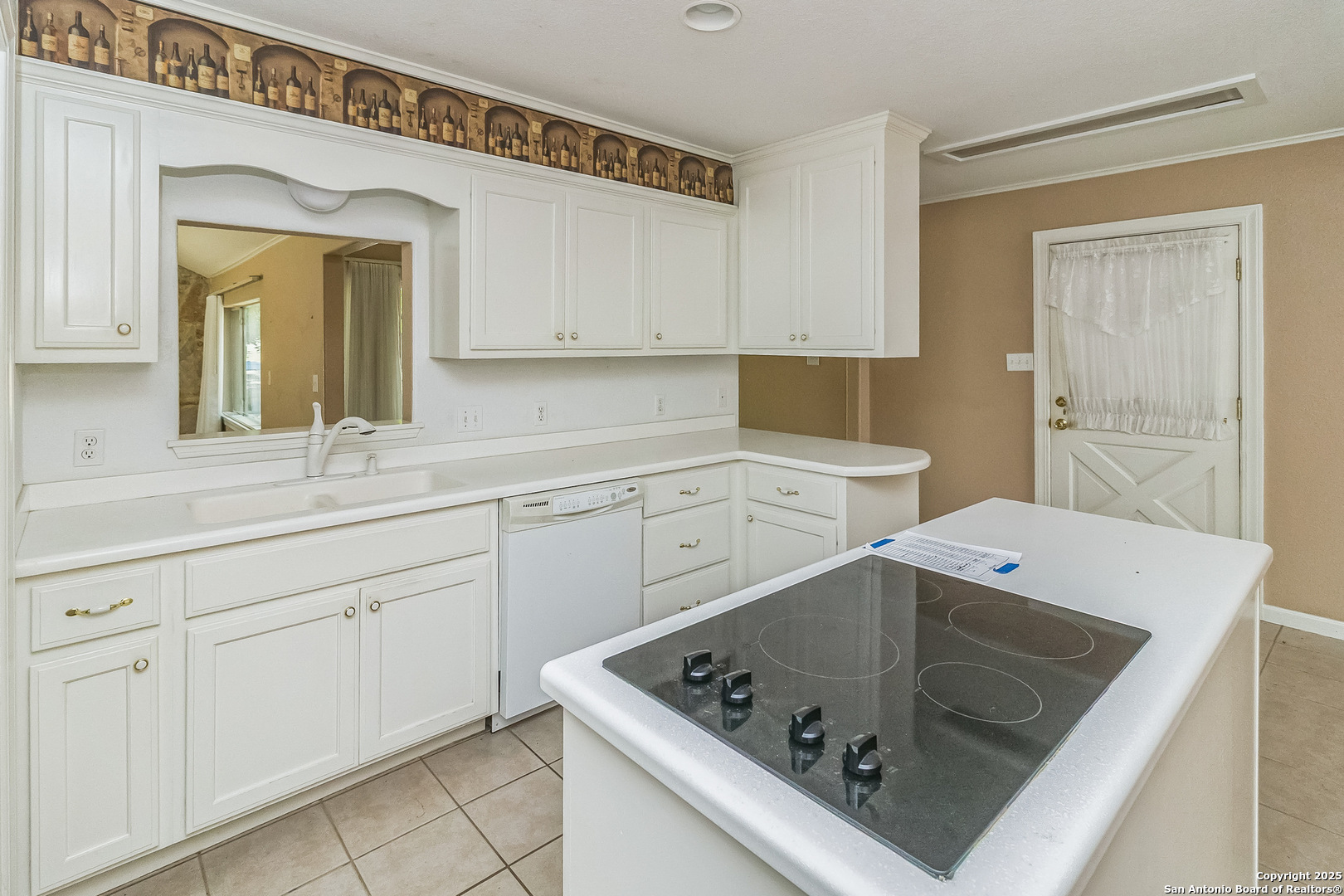 505 Main Ingram, TX 78025 - Photo 6 of 30