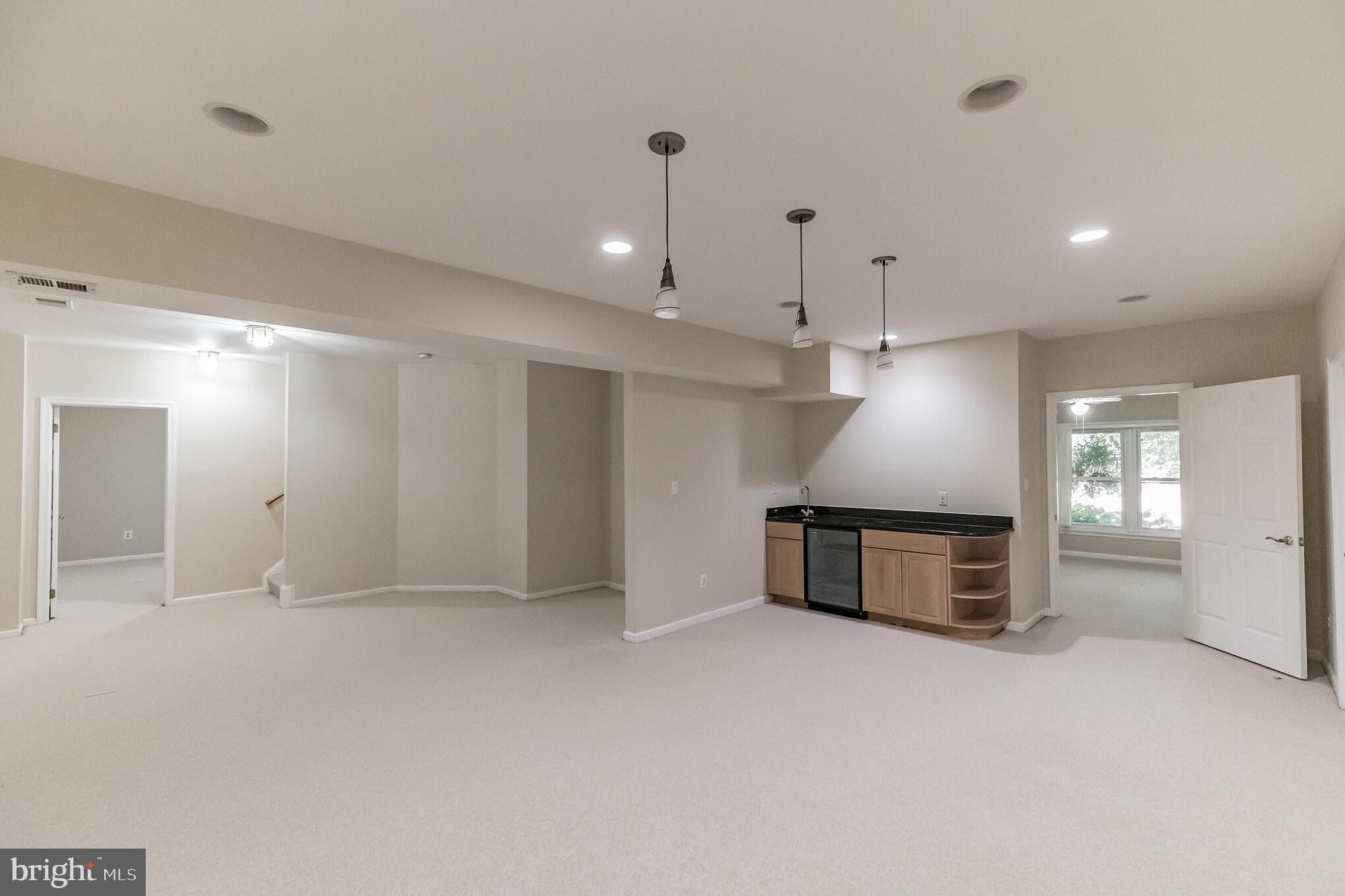 9731 Middleton Ridge Road Vienna, VA 22182 - Photo 33 of 39