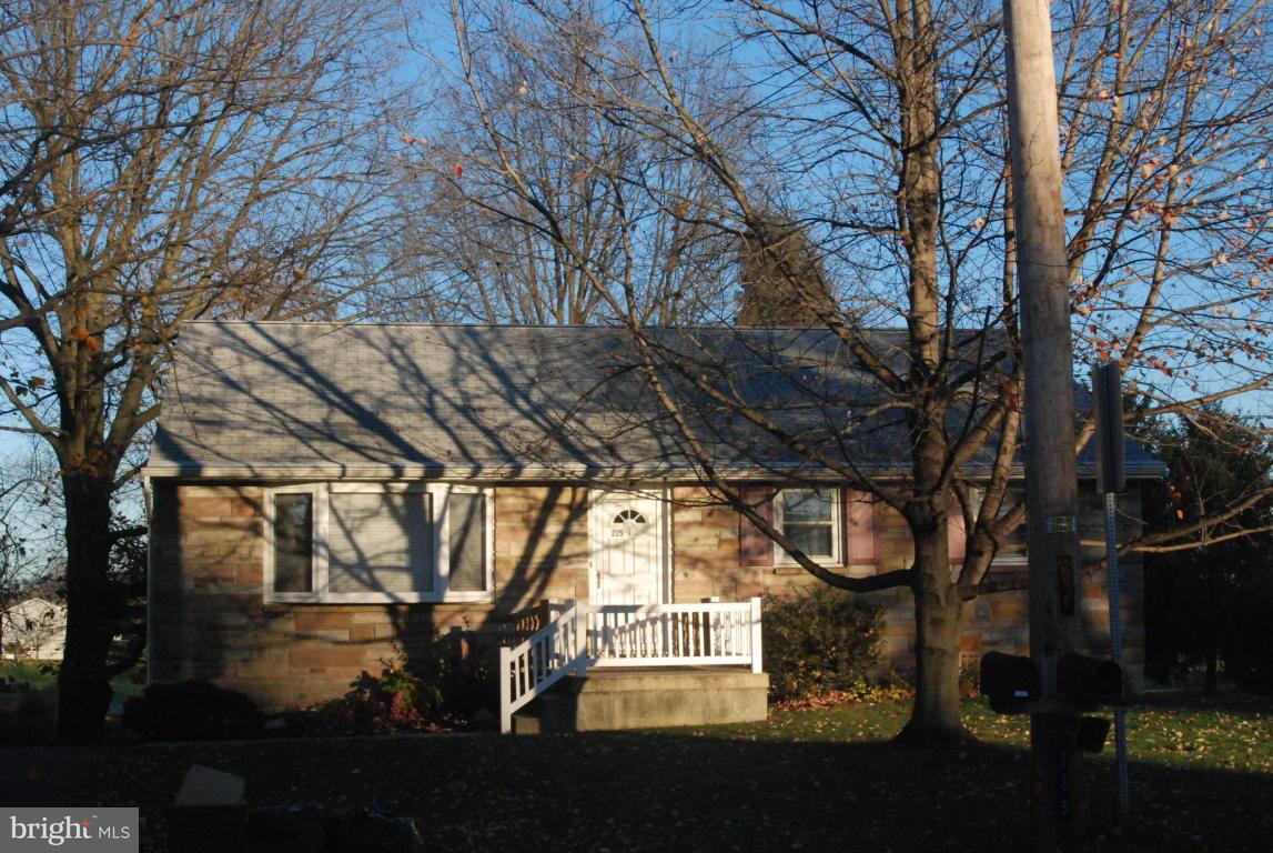 225 Colebrook Road Elizabethtown, PA 17022 - Photo 1 of 19 Gallery Image 1