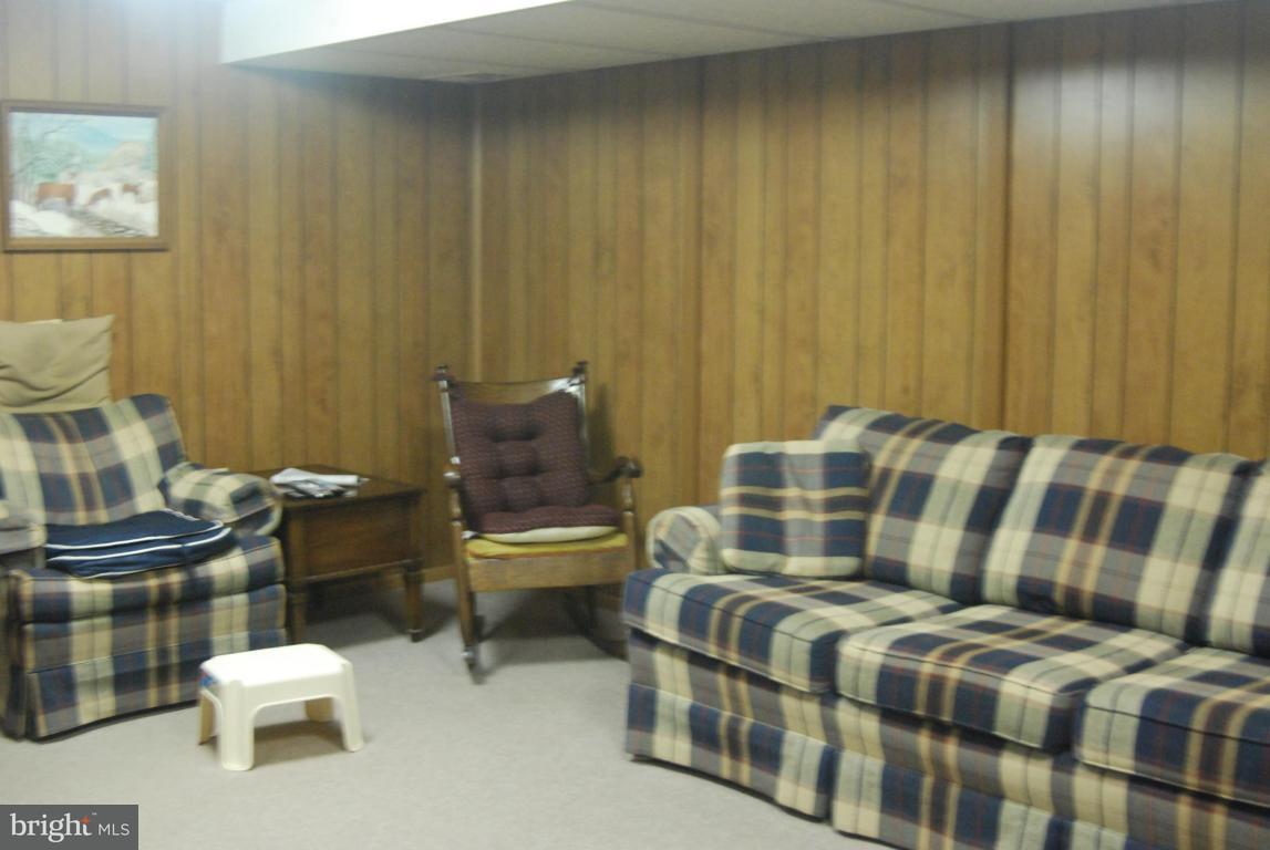 225 Colebrook Road Elizabethtown, PA 17022 - Photo 11 of 19 Gallery Image 11