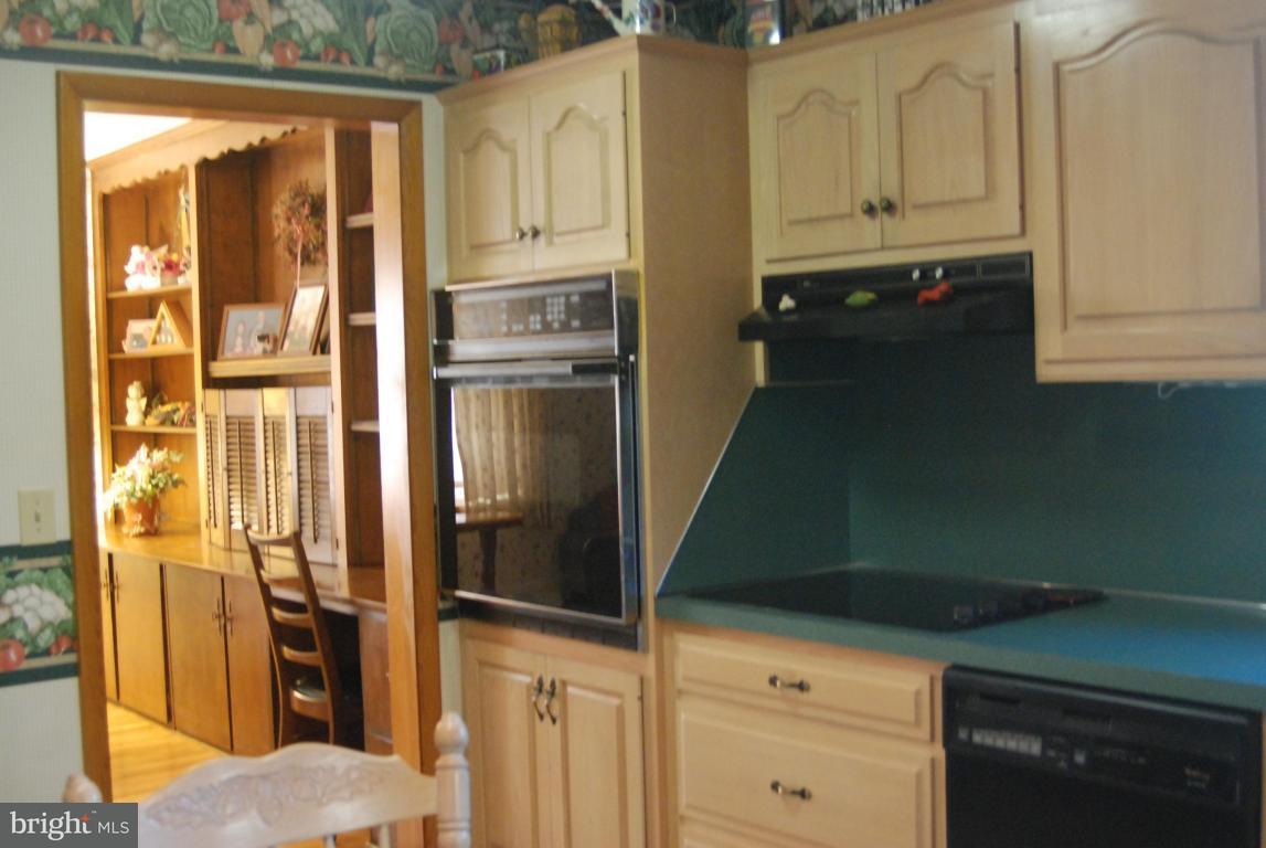 225 Colebrook Road Elizabethtown, PA 17022 - Photo 6 of 19 Gallery Image 6