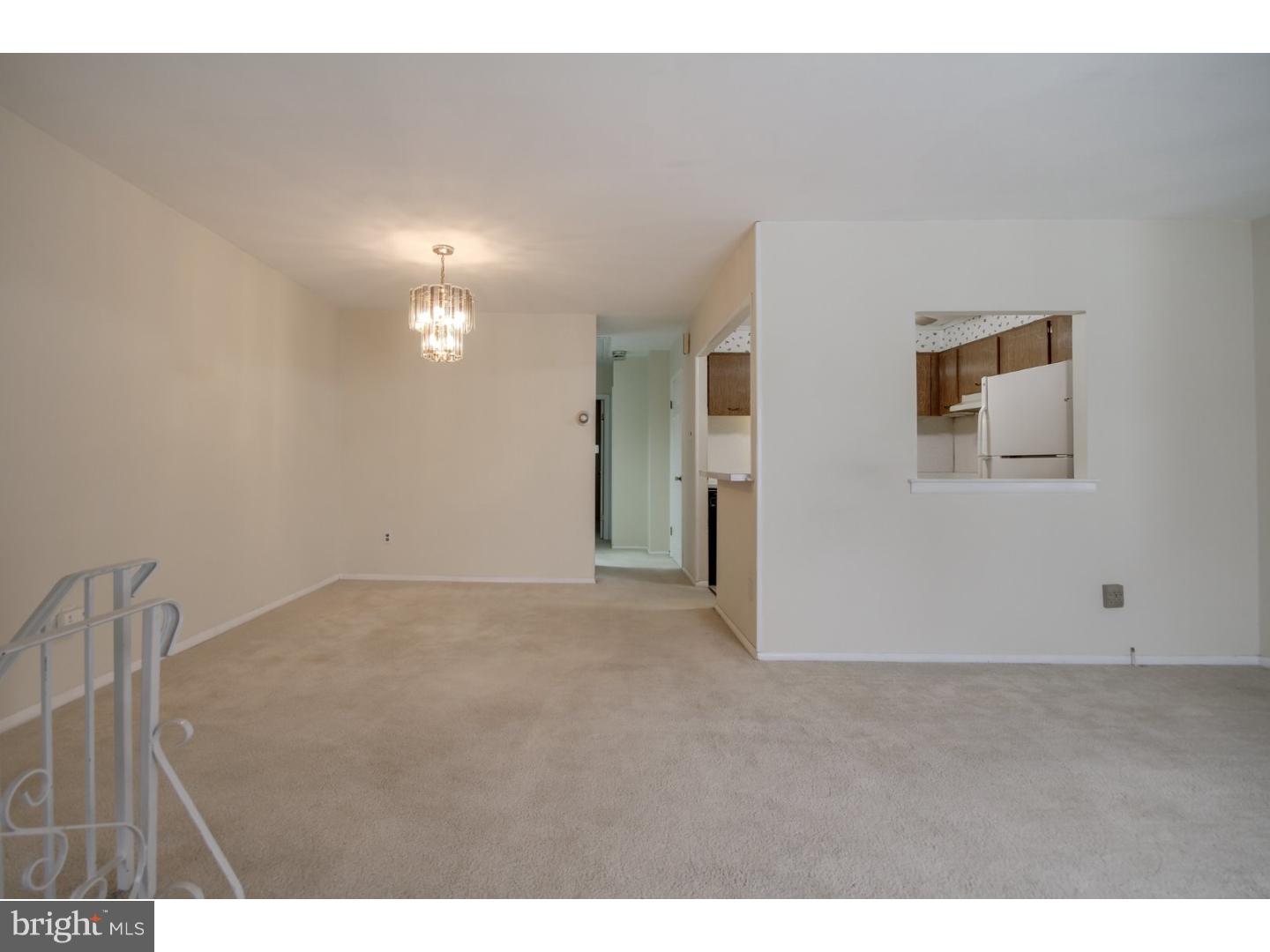 10860 Rayland Road Philadelphia, PA 19154 - Photo 16 of 16 Dining Room