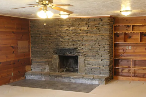 $275,000 | 301 South West Avenue, Clayton, NM 88415