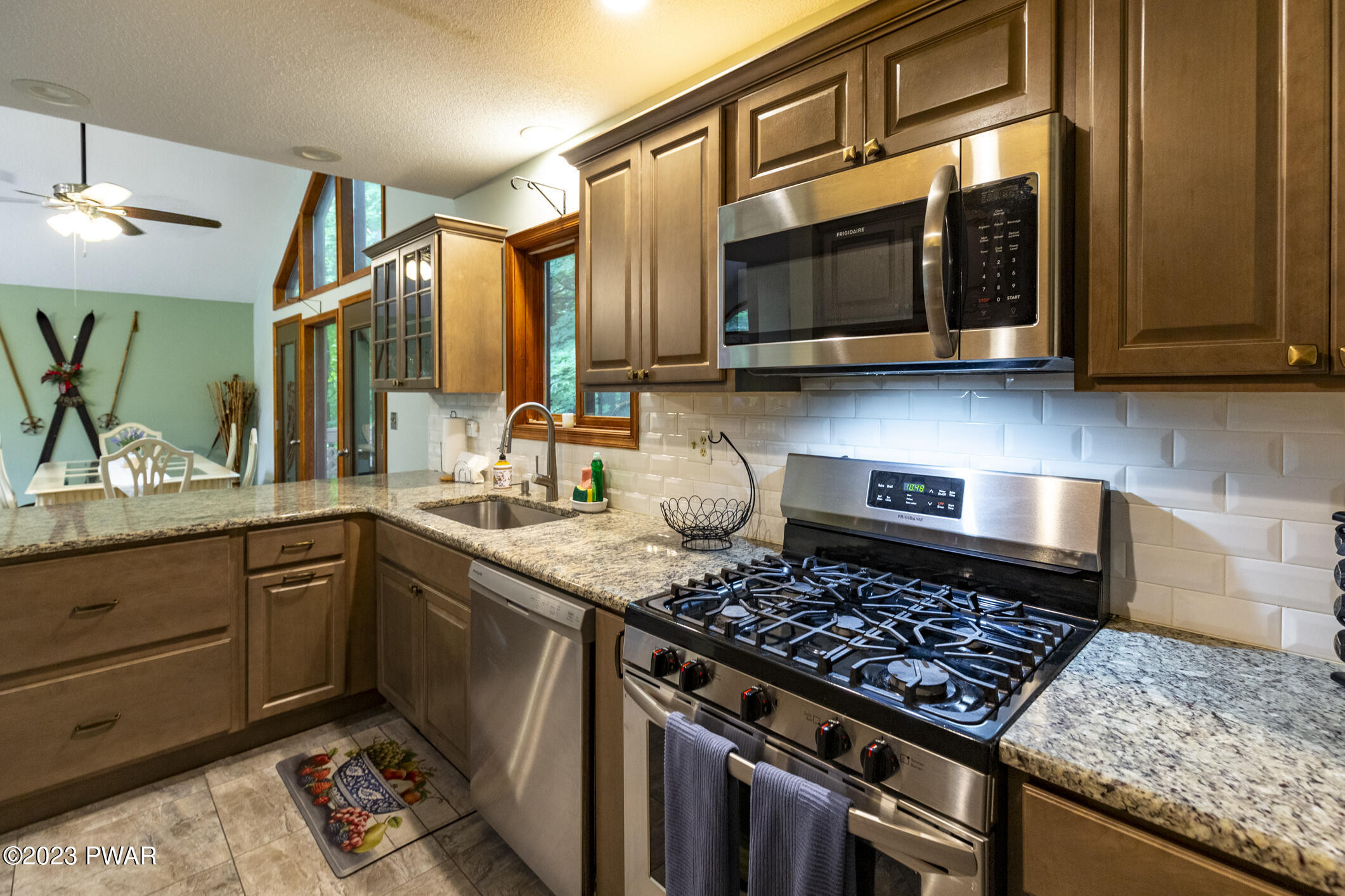 19 Rockway Road Lake Ariel, PA 18436 - Photo 17 of 85