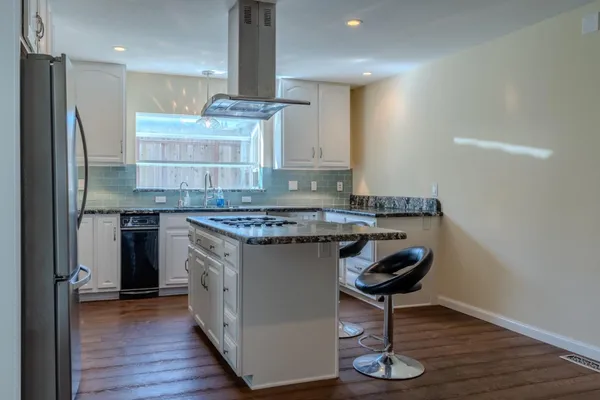 $6,500 | 350 6th Street, Unit MAIN HOUSE, Montara, CA 94037