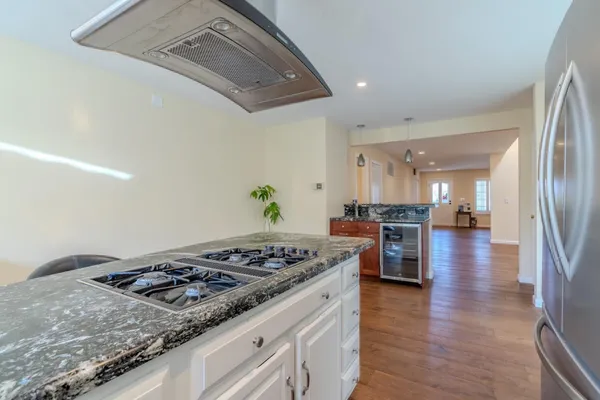 $6,500 | 350 6th Street, Unit MAIN HOUSE, Montara, CA 94037