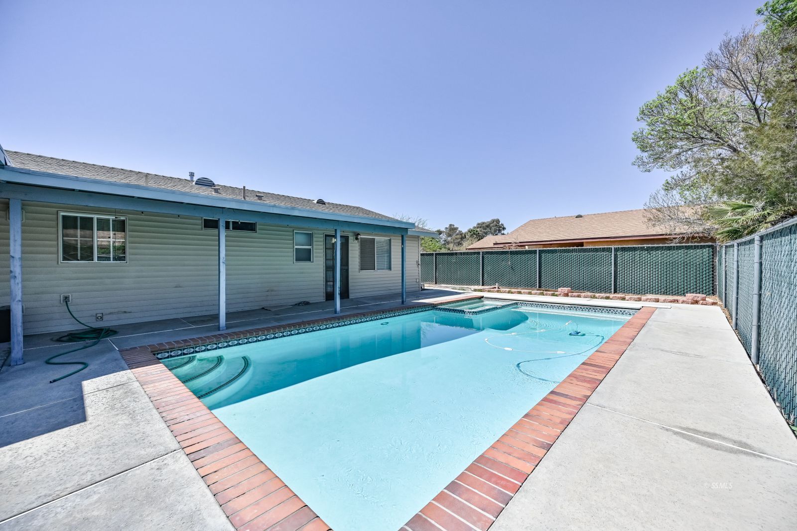 401 North Inyo Street Ridgecrest, CA 93555 - Photo 33 of 37 a view of a house with a backyard