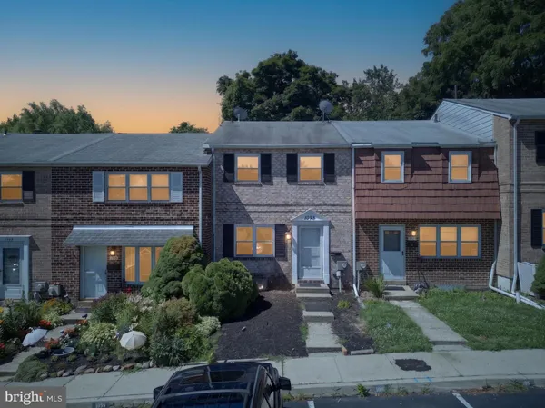$299,990 | 1098 Bayless Place, Norristown, PA 19403