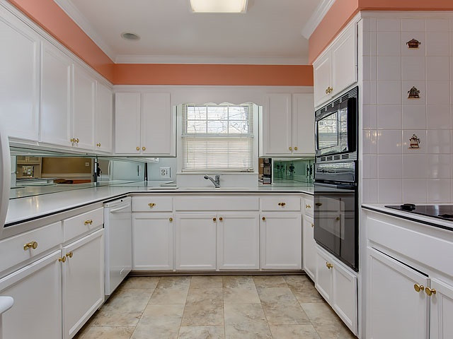 3510 Westover Road Durham, NC 27707 - Photo 9 of 24 Kitchen