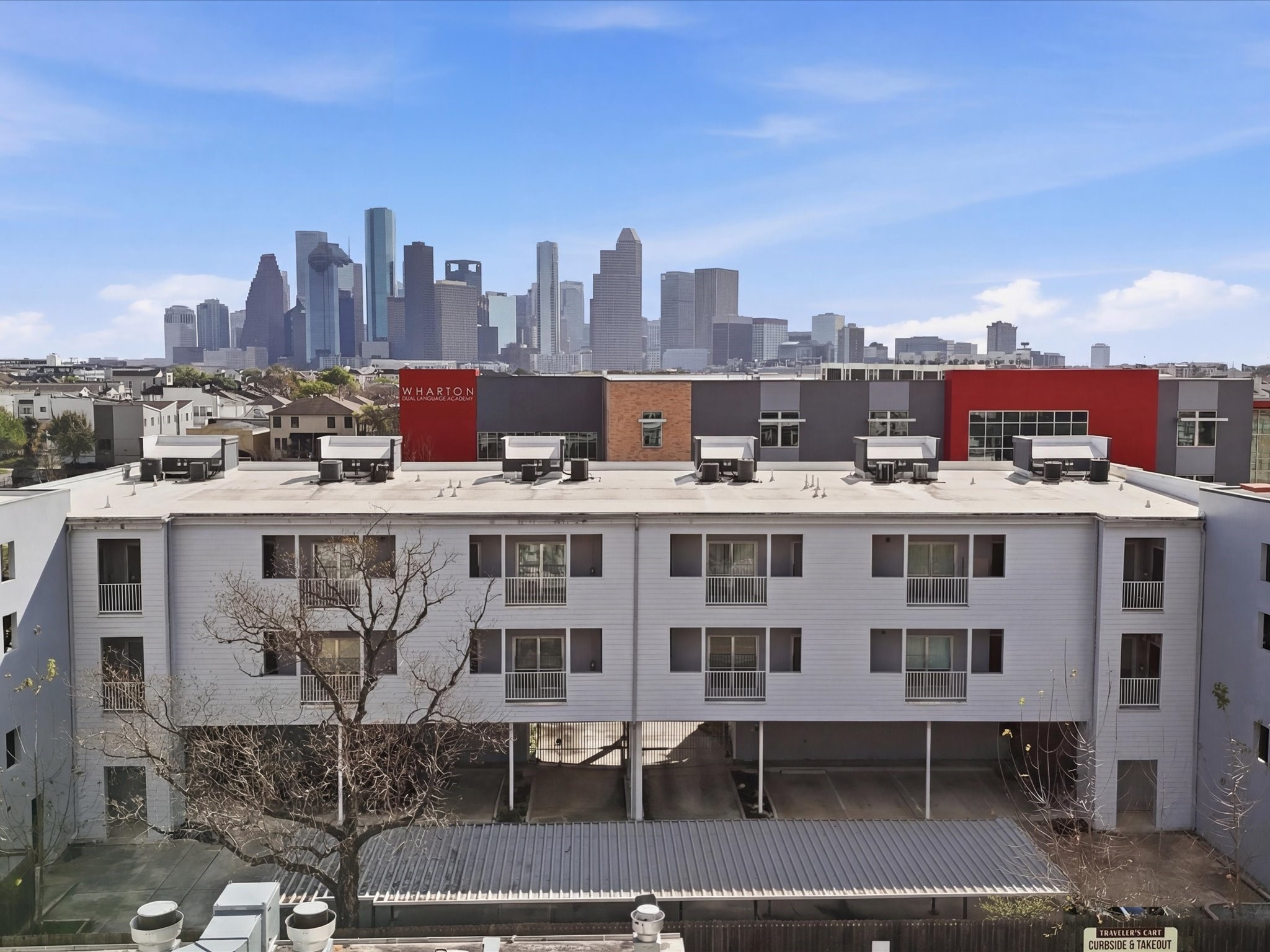 Columbus Condo is situated right in the heart of Montrose with wonderful downtown views