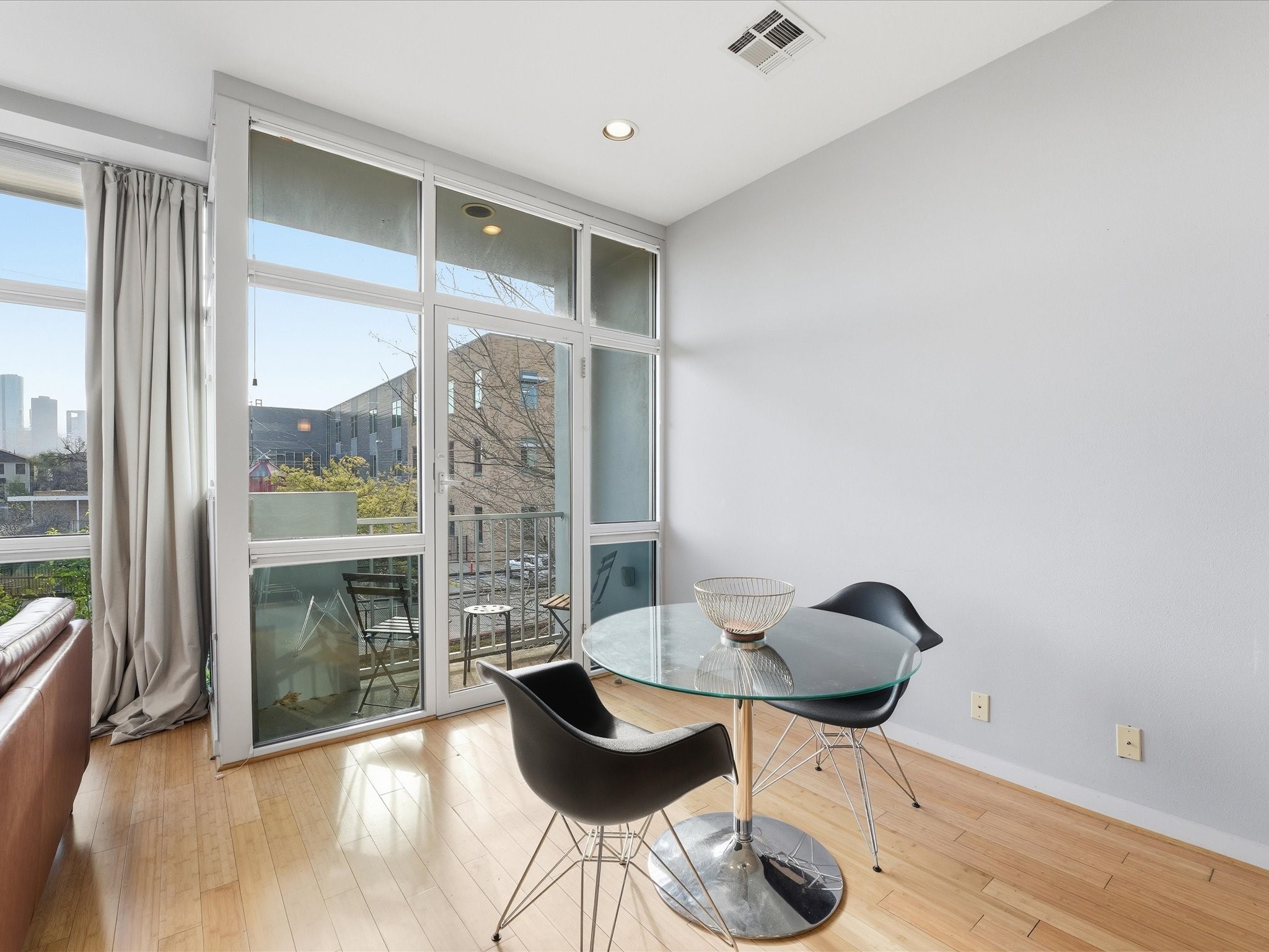 1406 Columbus Street, Unit 206 Houston, TX 77019 - Photo 9 of 22