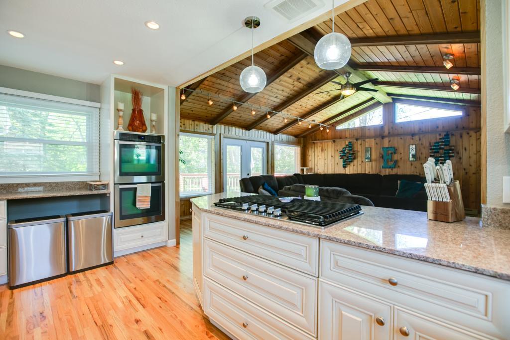 4812 Carleton Road Minnetonka, MN 55343 - Photo 12 of 28 Gallery Image 12