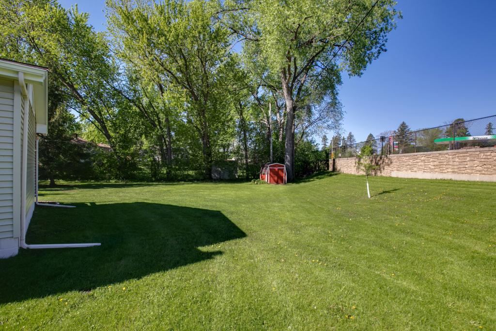 4812 Carleton Road Minnetonka, MN 55343 - Photo 26 of 28 Gallery Image 26