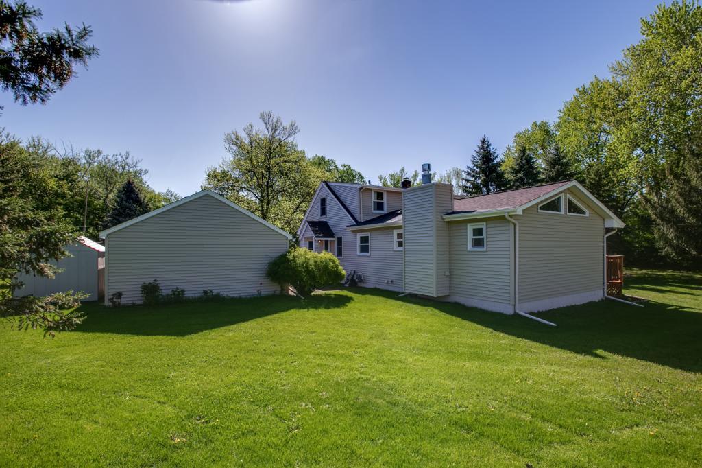 4812 Carleton Road Minnetonka, MN 55343 - Photo 27 of 28 Gallery Image 27