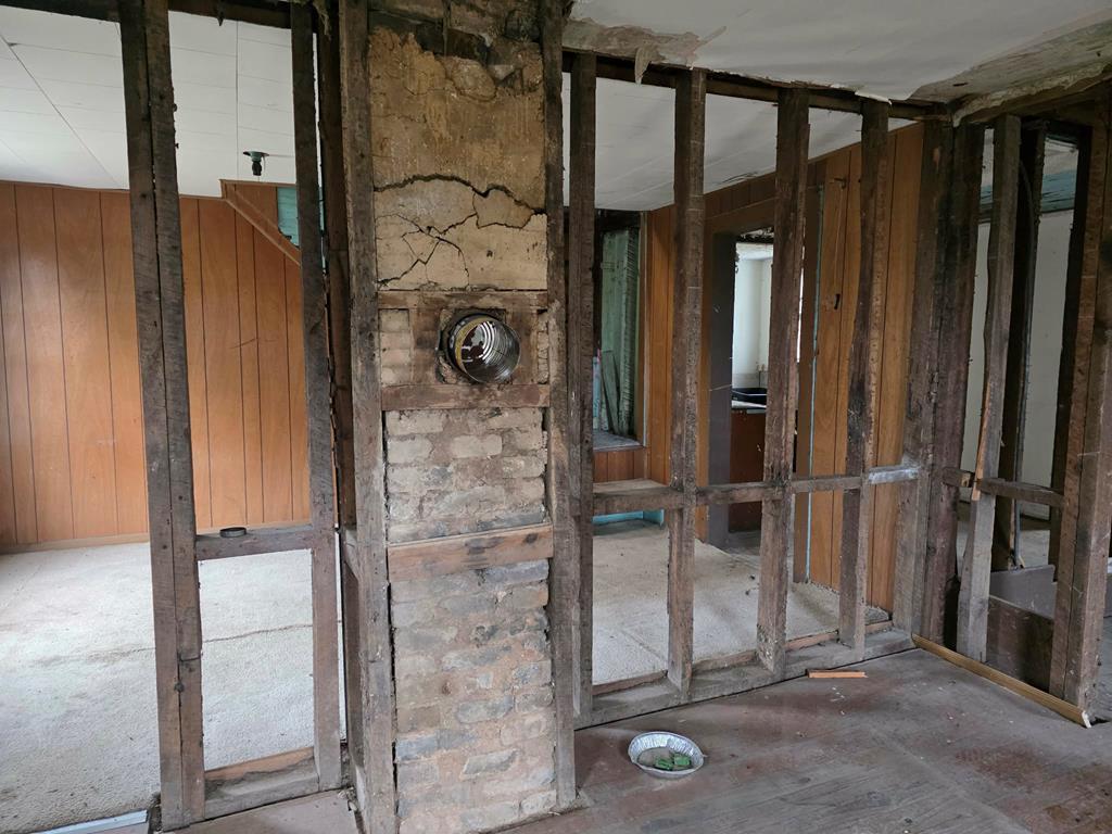 2517 Cedar Springs Road Sugar Grove, VA 24375 - Photo 28 of 38 Gallery Image 28