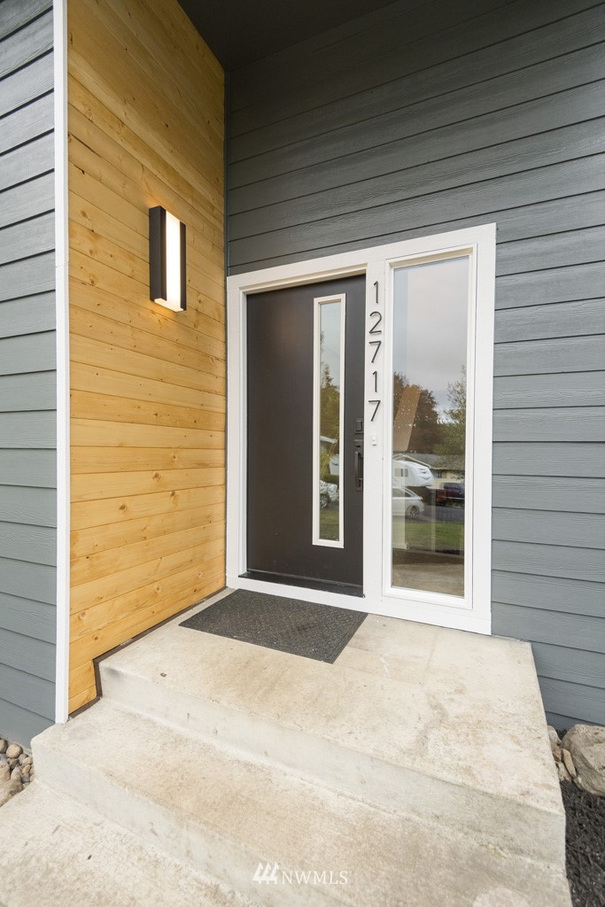 12717 Southeast 189th Street Renton, WA 98058 - Photo 2 of 33 Gallery Image 2