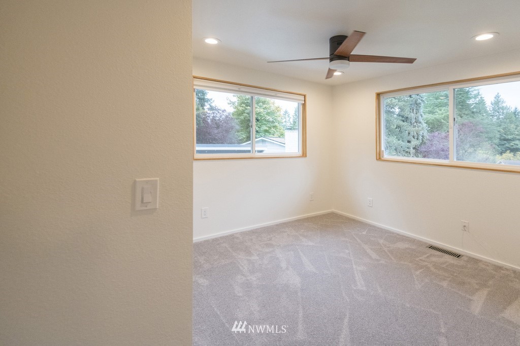12717 Southeast 189th Street Renton, WA 98058 - Photo 13 of 33 Gallery Image 13