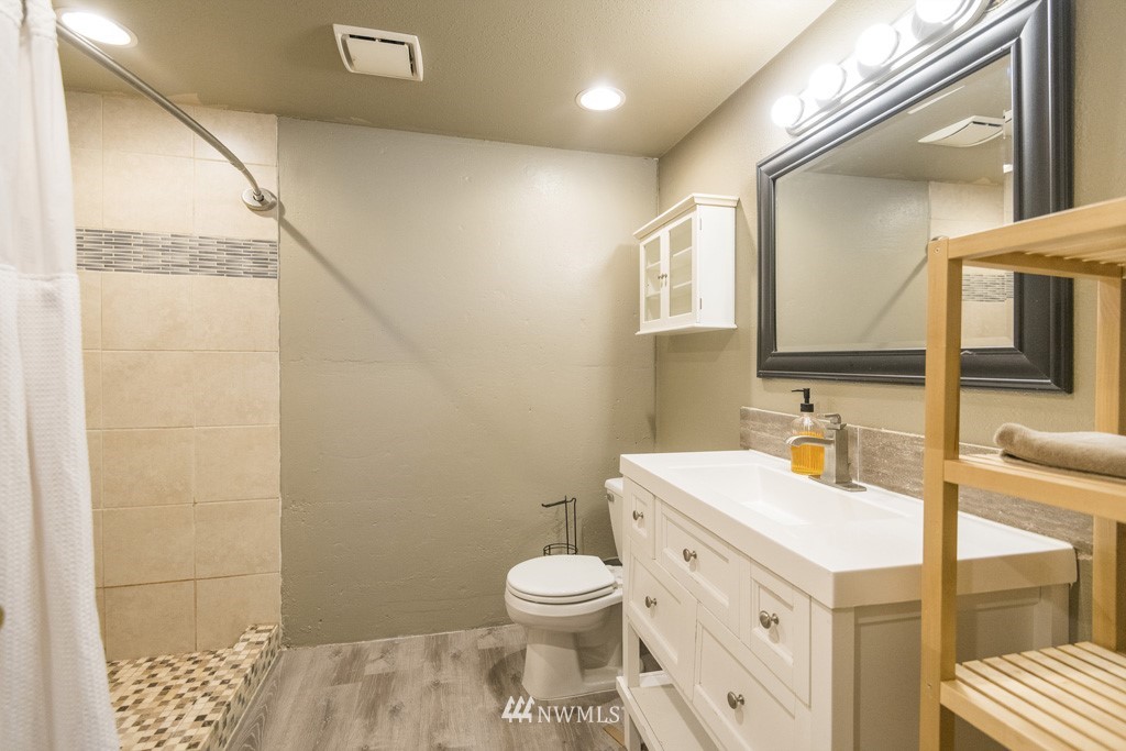 12717 Southeast 189th Street Renton, WA 98058 - Photo 28 of 33 Gallery Image 28