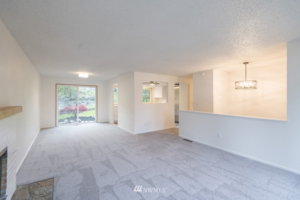 12717 Southeast 189th Street Renton, WA 98058 - Photo 6 of 33 Gallery Image 6