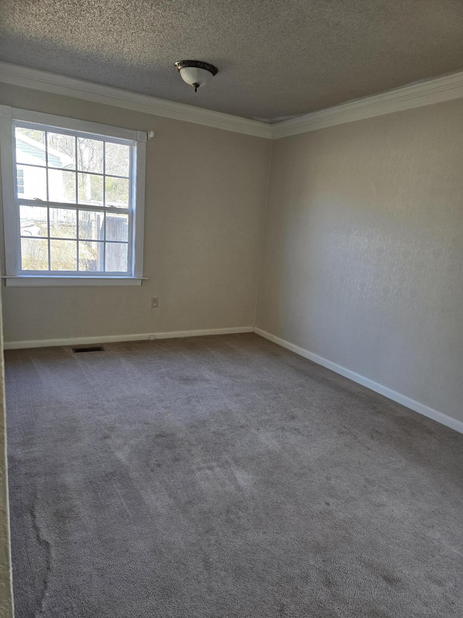 6063 Spring Place Road Southeast Cleveland, TN 37323 - Photo 26 of 44 an empty room with a window
