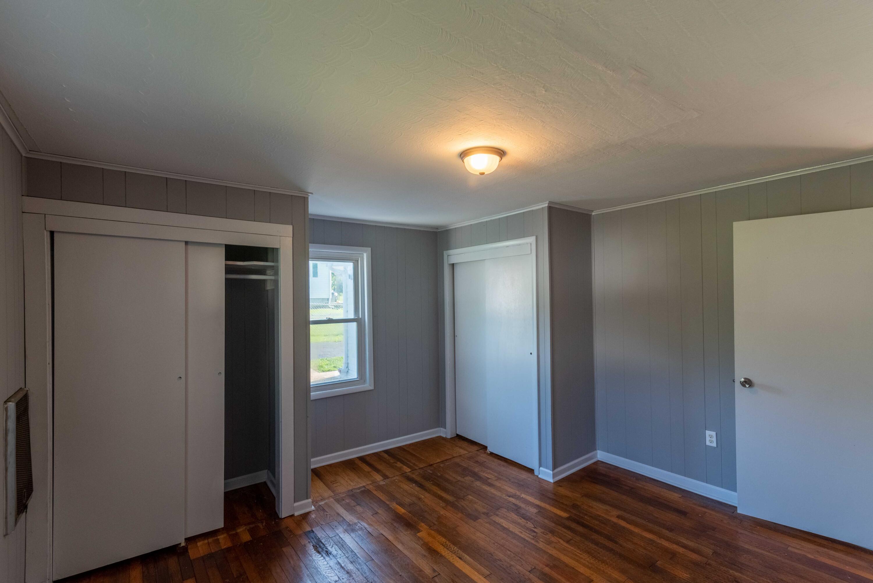 122 Barr Road Blountville, TN 37617 - Photo 16 of 27 122 Barr-17